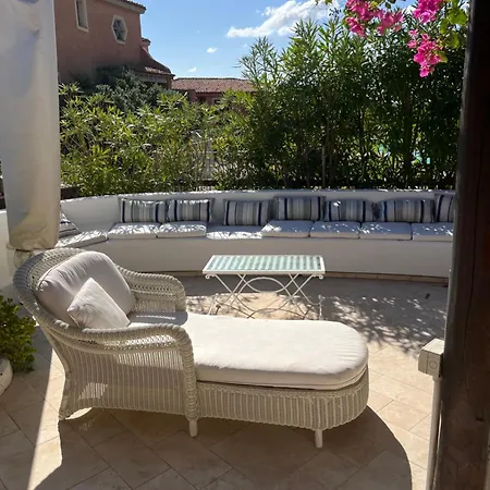 Апартаменты Cala Romantica *